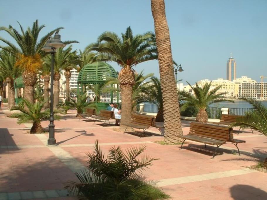 Modern Luxury Penthouse In Perfect Sliema Location Lägenhet Exteriör bild